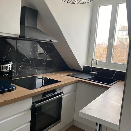 Lumineuses à 20 Minutes De Paris Centre Et Proches Des Sites Olympiques