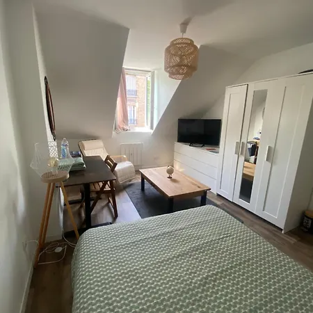 Lumineuses à 20 Minutes De Paris Centre Et Proches Des Sites Olympiques Quarto em Acomodações Particulares *