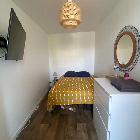 Lumineuses à 20 Minutes De Paris Centre Et Proches Des Sites Olympiques Quarto em Acomodações Particulares